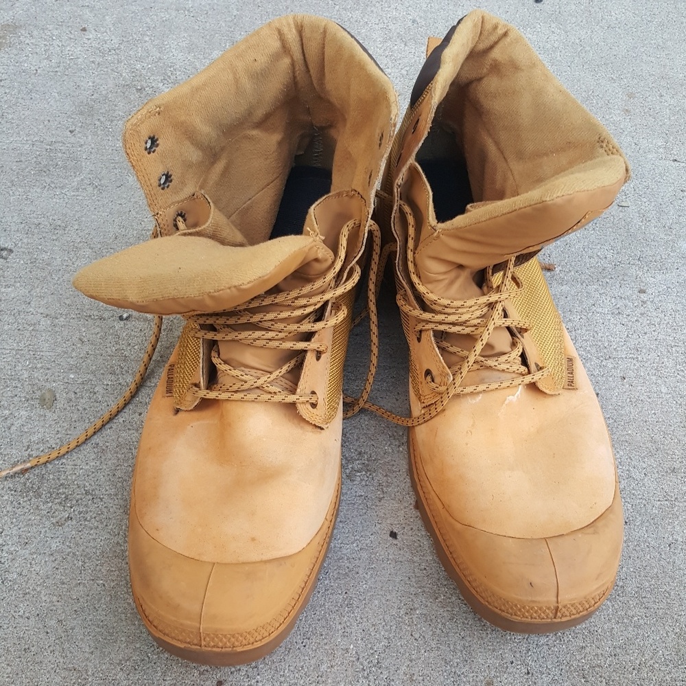 Men Palladium suede shoes size 13